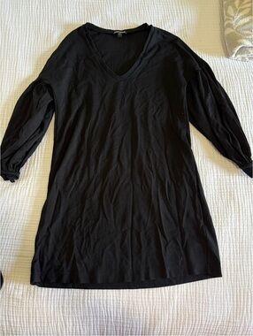 Express Black V-Neck 3/4 Sleeve Dress